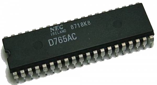 nec_d765ac_chip.jpg